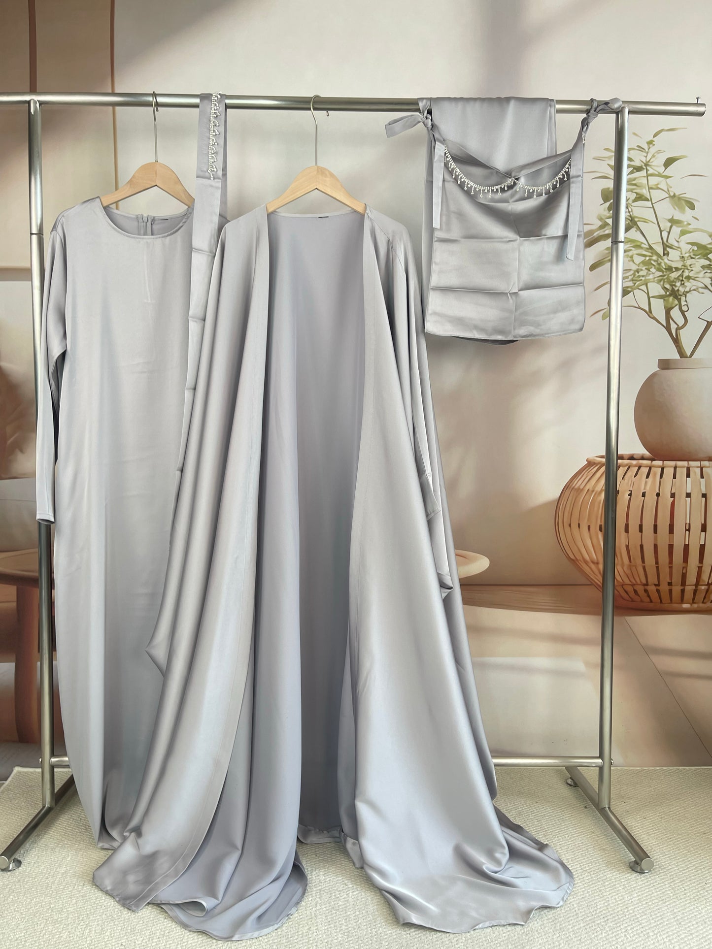 【Auf Lager】5-teiliges Set Butterfly Abaya mit Niqab, lose Vollabdeckung Satin Abaya MSL019