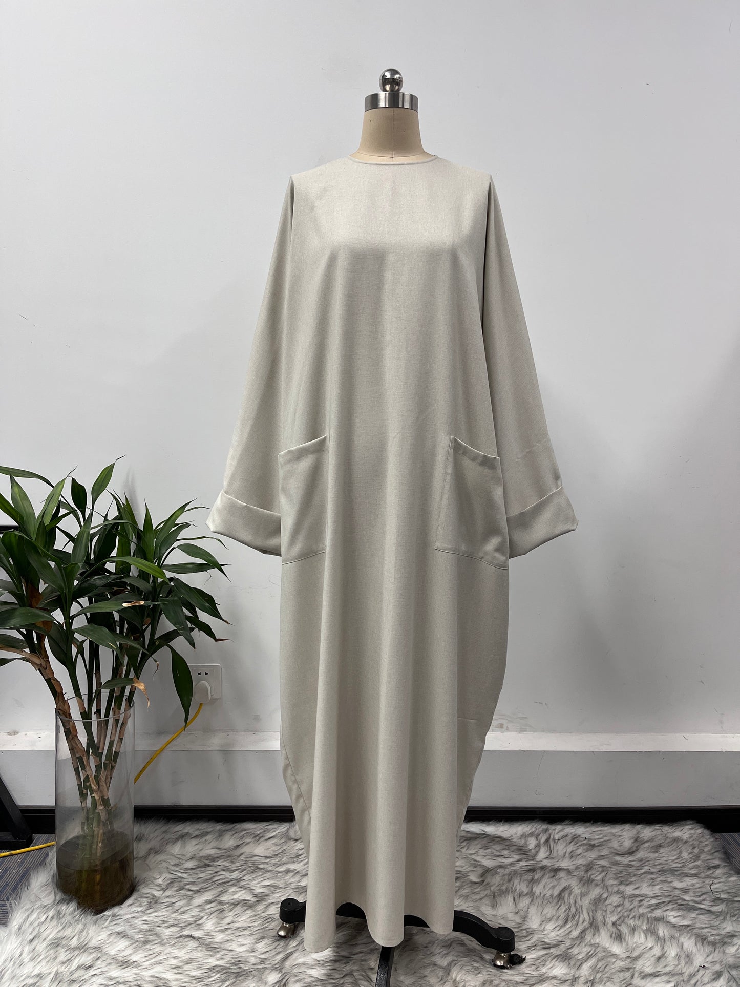 Middle Eastern Muslim long gown, women's long dress, solid-colored pocket Islamic dress Abaya GBR01