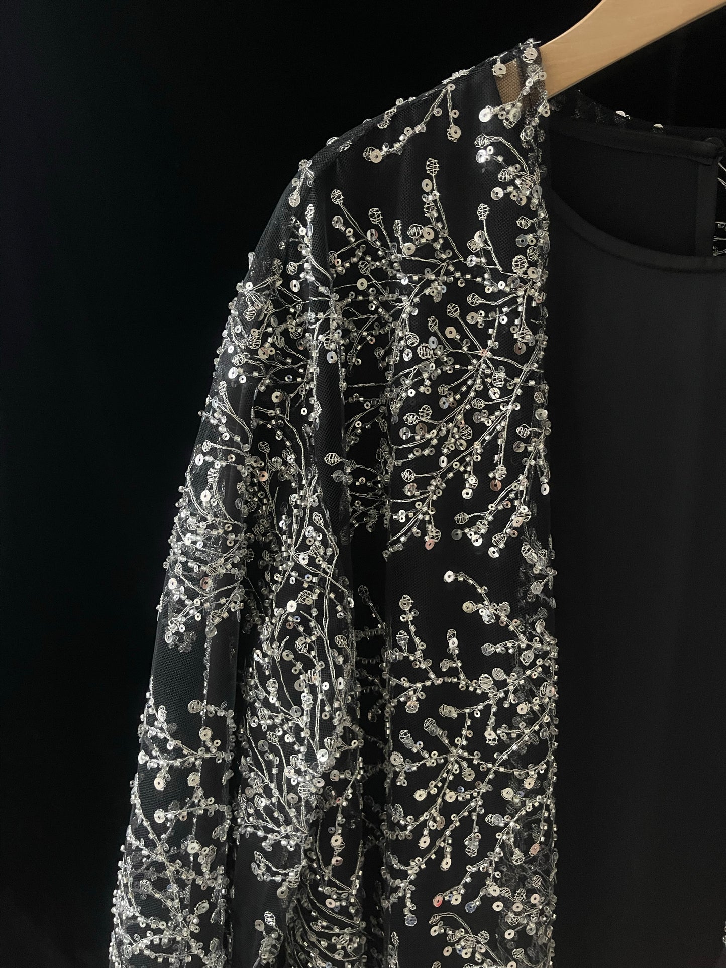 MSL895 The Night Shines Open Abaya Set