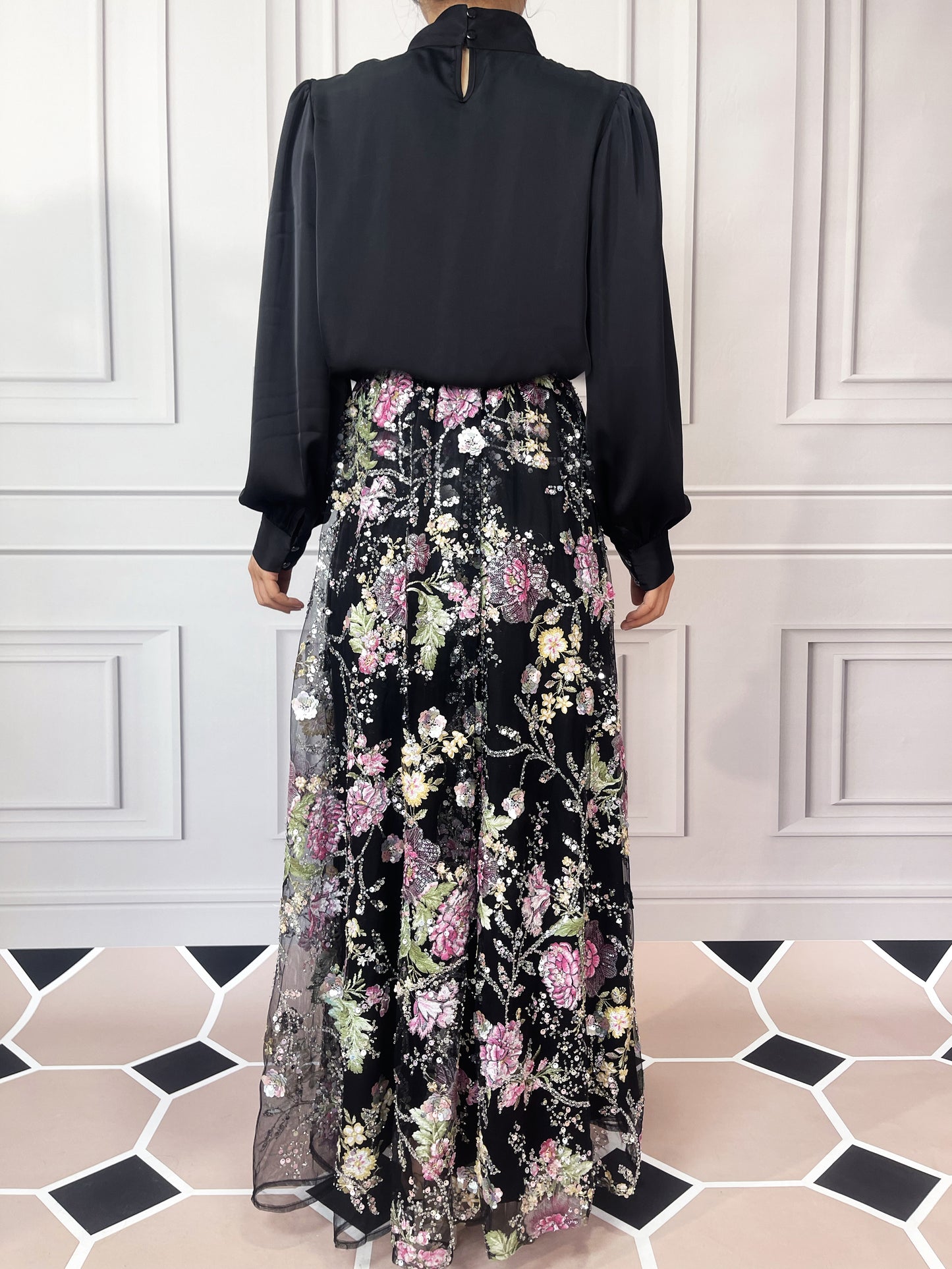 MSL903 Luxurious Women's Two-piece Set, Long-sleeved Top and Floral Bead and Sequin Skirt