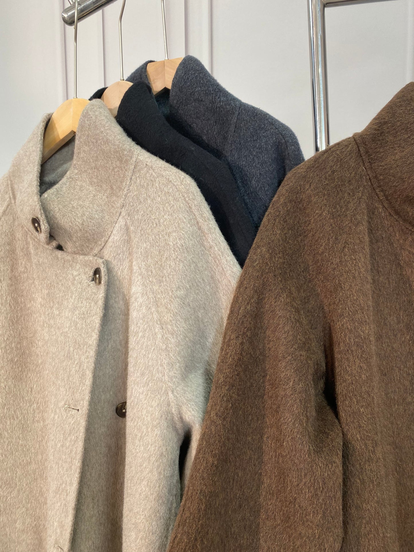 MN003 Women's 70% Wool Coat, Floor Length, Winter Standing Collared Wool Coat with Belt