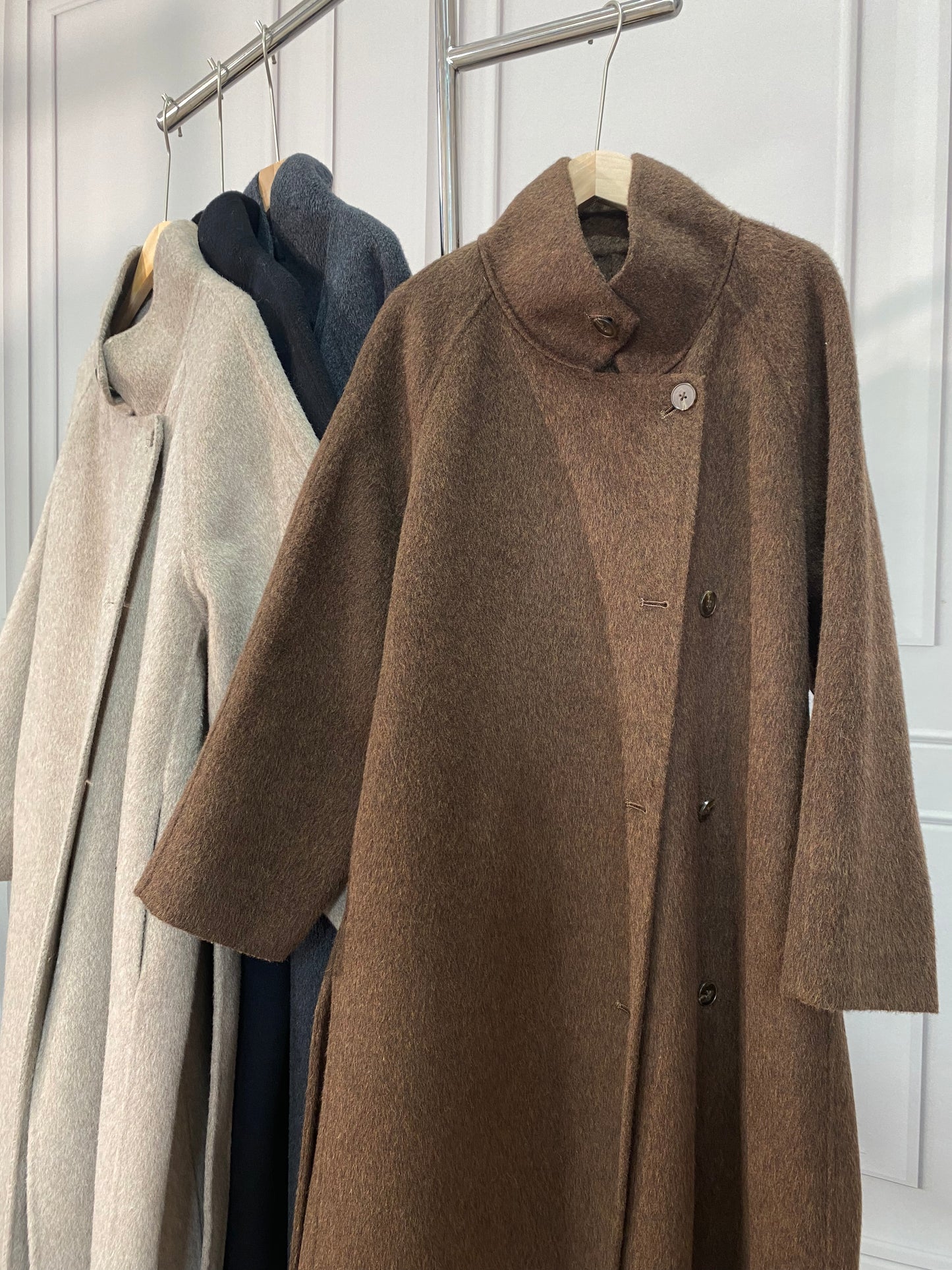 MN003 Women's 70% Wool Coat, Floor Length, Winter Standing Collared Wool Coat with Belt