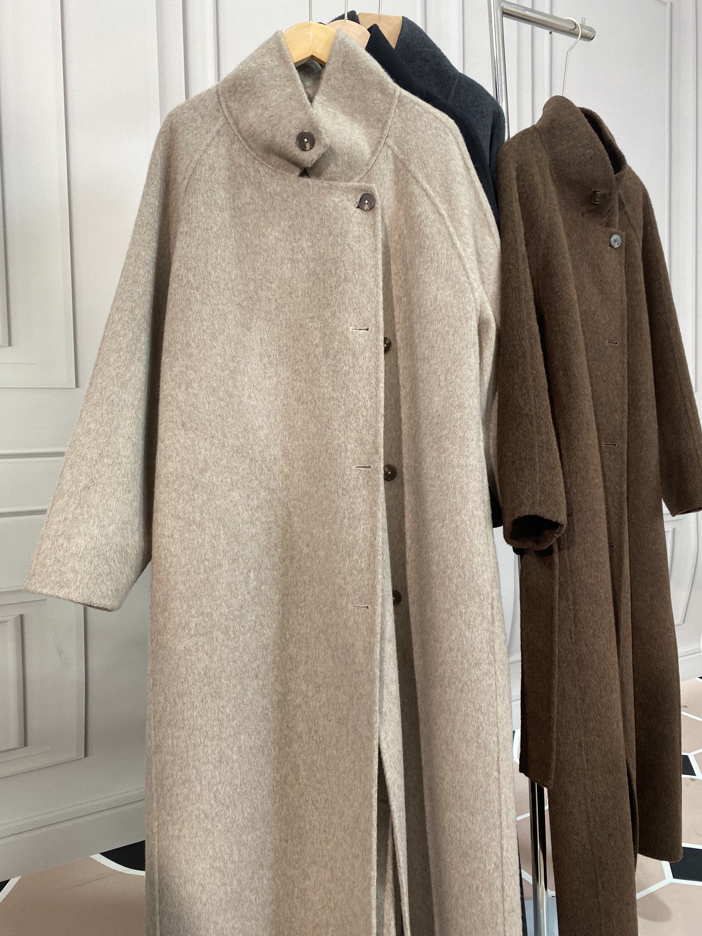 MN003 Women's 70% Wool Coat, Floor Length, Winter Standing Collared Wool Coat with Belt