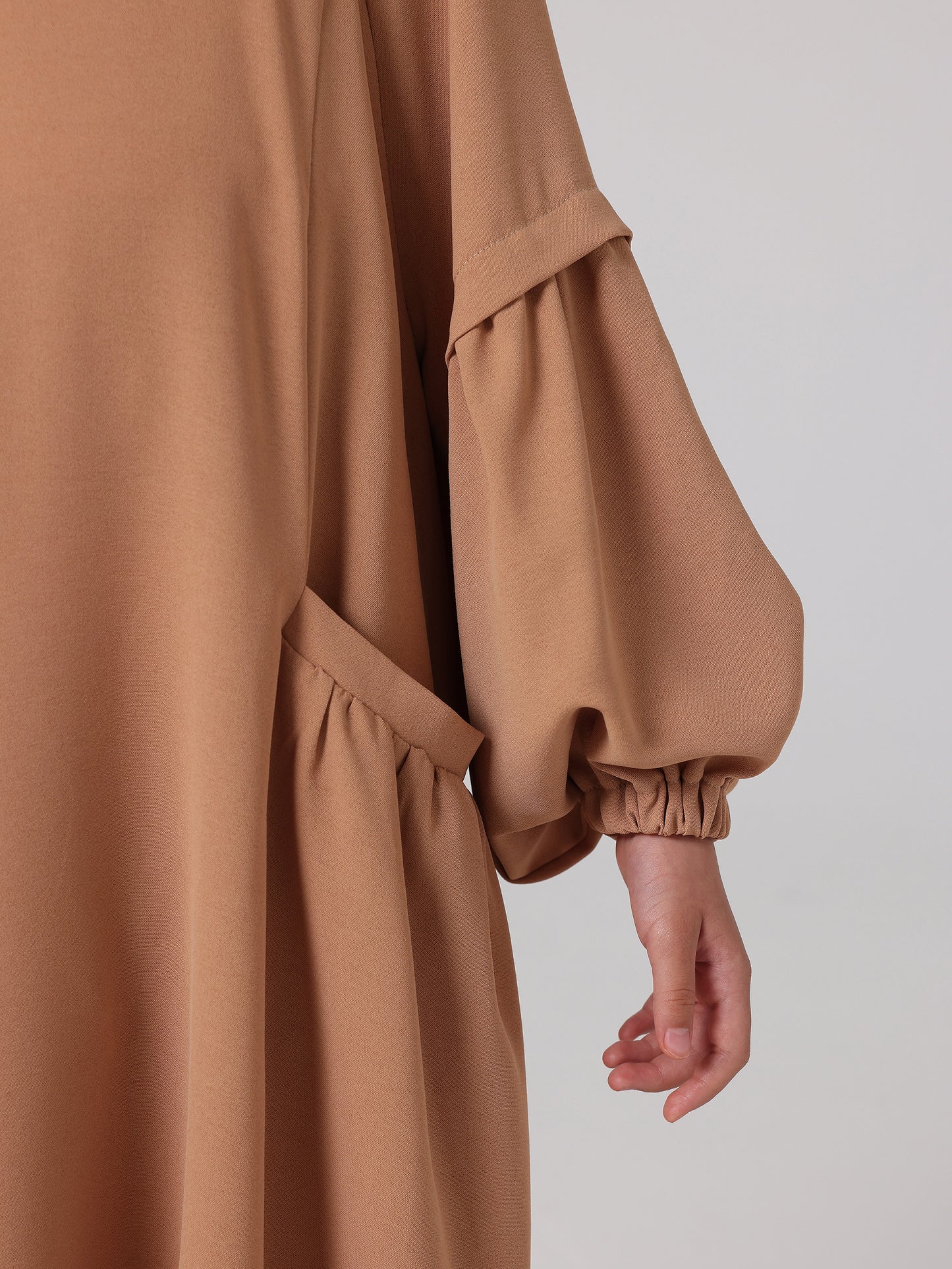 MSL255 Girls' Pleated Dress Round Neck Pockets Solid Color | Girls' Dress, Kids Abaya | Hojumbo