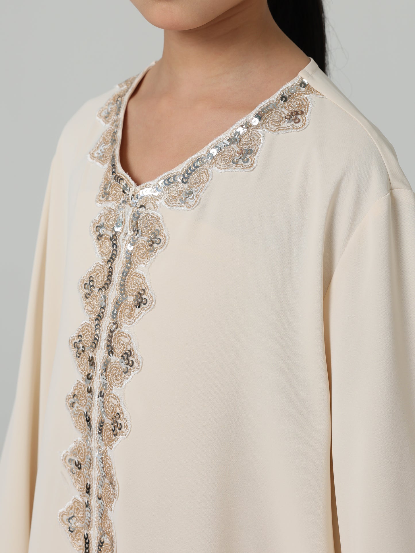 MK2636 Girls Abaya - V-Neck, Solid Color | Hojumbo