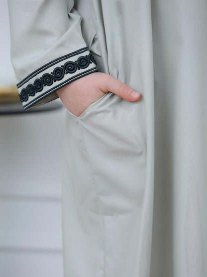 KID0012 Boys' Moroccan Robe Hooded Embroidered Loose Fit Abaya, Muslim Boys' Clothing, Comfortable Long Sleeve Dressing Gown