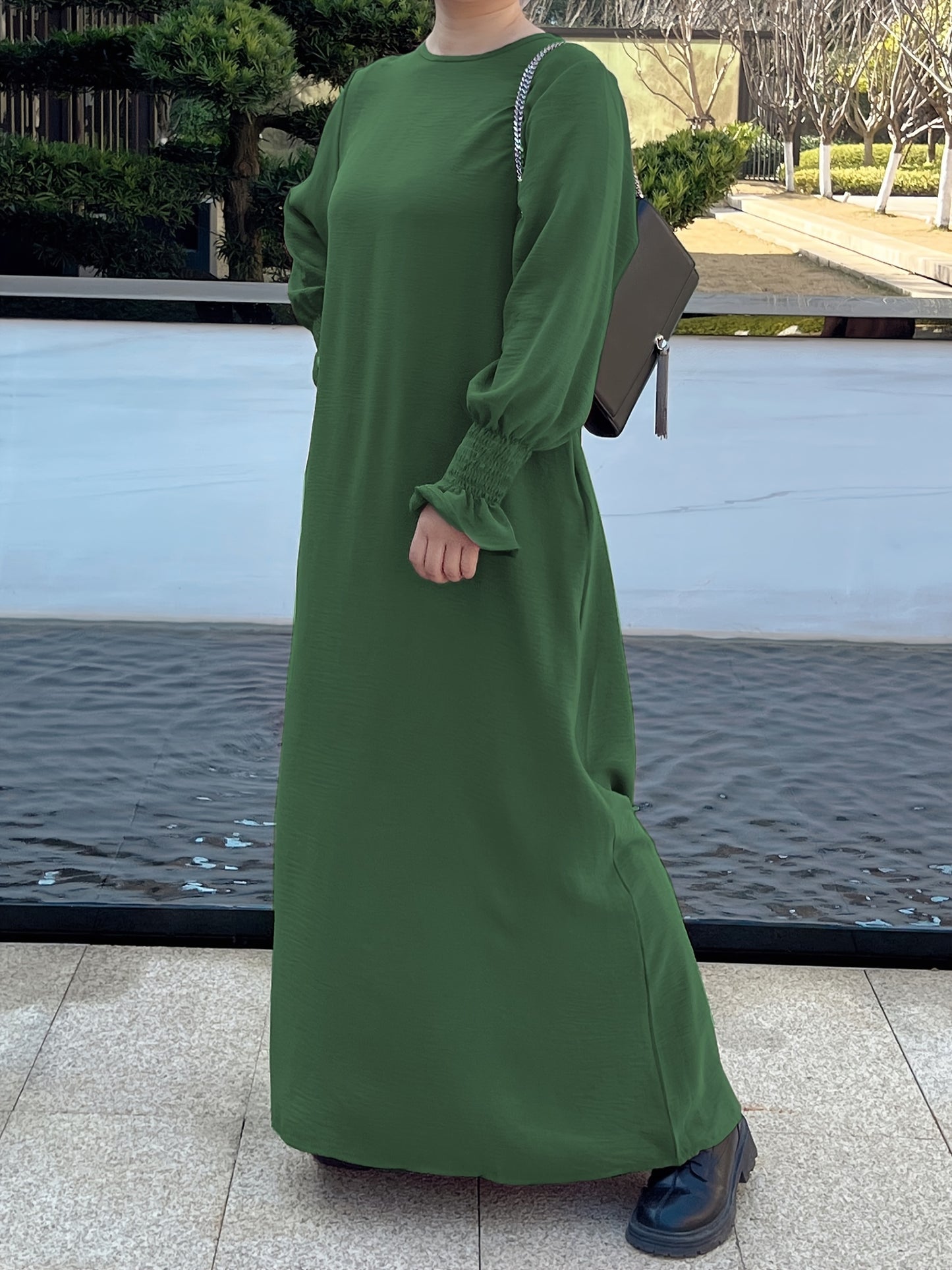 Ramadan Abaya mit Rundhalsausschnitt und gerafften Manschetten, elegantes, schlichtes Maxikleid mit langen Ärmeln, Damenbekleidung, Kebaya Kaftan MSL130