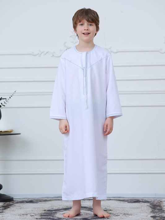 KID0004 Boys' Embroidered Zipper Omani Robe, Ramadan Muslim Boys' Long Dressing Gown, Stylish Islamic Clothing for Kids